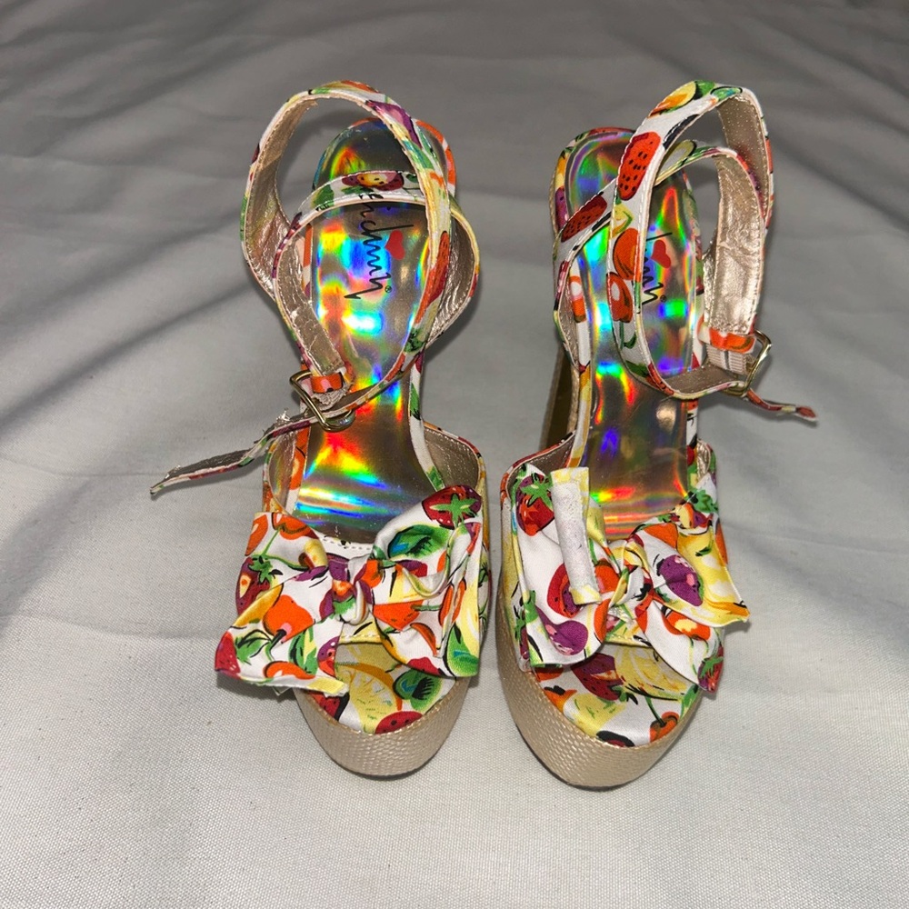 Colorful platform heels - Picture 2 of 6